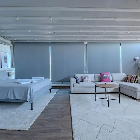 Apartment Penthouse: View & Retractable Roof Istanbul