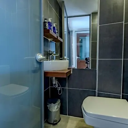 Apartment Penthouse: View & Retractable Roof Istanbul