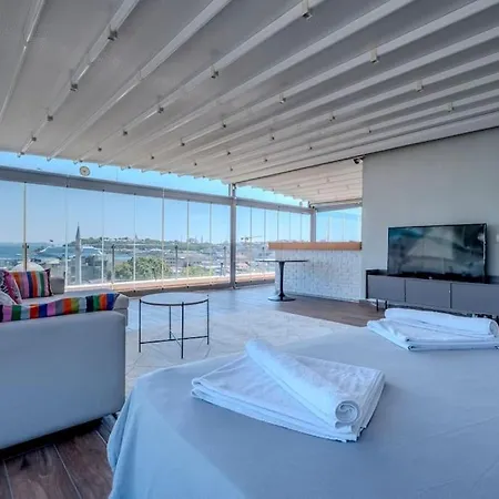 Penthouse: View & Retractable Roof Apartment *