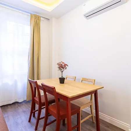 Red Suites Balat - Orange And Blue