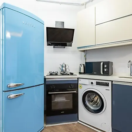 Red Suites Balat - Orange And Blue Apartment *