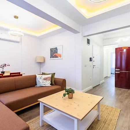 Red Suites Balat - Orange And Blue