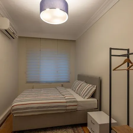 In The Centre Of Taksim And Galataport 3 Bedrooms In Stambuł