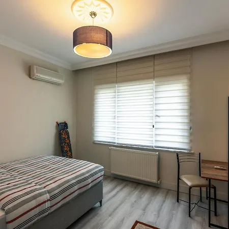 In The Center Of Taksim And Galataport 3 Bedrooms And 1 Living In Apartment Istanbul
