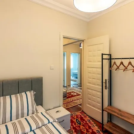 In The Center Of Taksim And Galataport 3 Bedrooms And 1 Living In * Istanbul