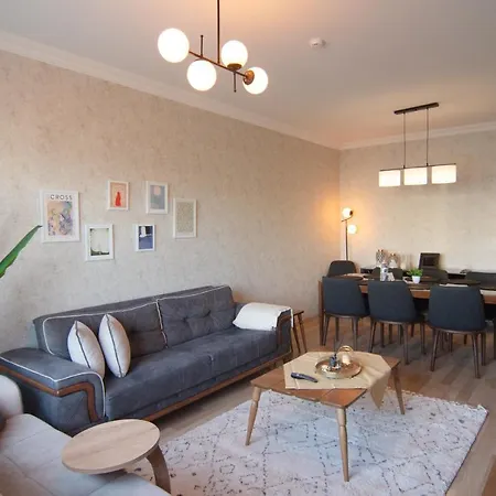 Apartment Charming 3bdr In The Heart Of Halkal Merkez Istanbul
