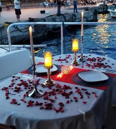Pruva Yacht