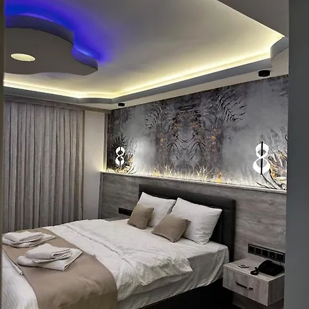 Hotel Blue Moonrise *