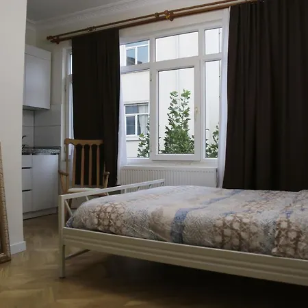 Beautiful 2br And 2toilet Balcony Near Hilton #4 Apartment