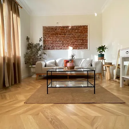 Apartment Beautiful 2br And 2toilet Balcony Near Hilton #4 *
