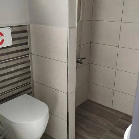 Razi Turizm Apartament