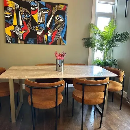 3+1 Luxury Design Near Galata *