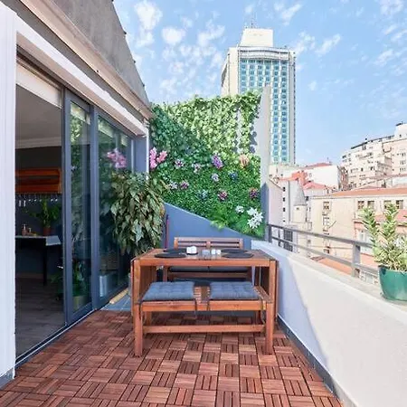 Apartment A Flat In The Center With Terrace