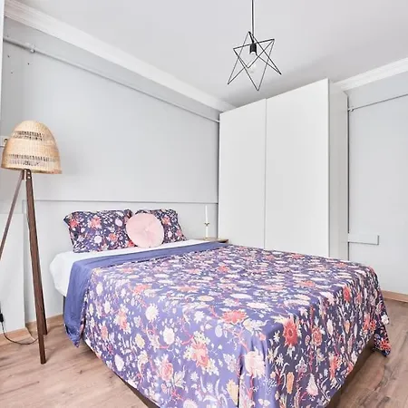 A Flat In The Center With Terrace Istanbul
