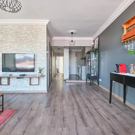 Apartment A Flat In The Center With Terrace *