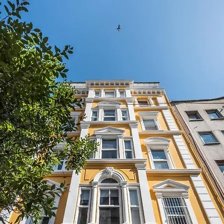 Historical Apt. With Galata Sea View/turkish Hamam * Istanbul