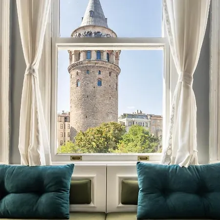 Historical Apt. With Galata Sea View/turkish Hamam *