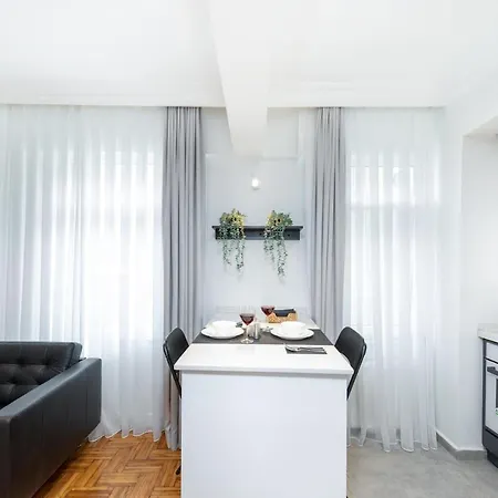 Apartment G&b Mansion *