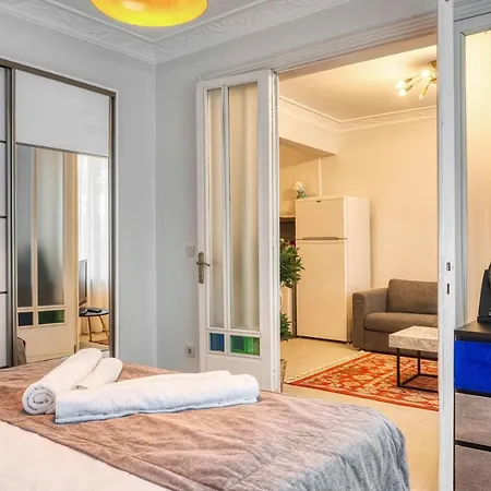 Mayer Galata Apartment