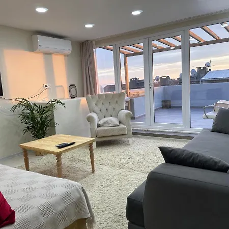 Fatih Merkezi Lokasyon Guzel Teras Manzarasi Apartament