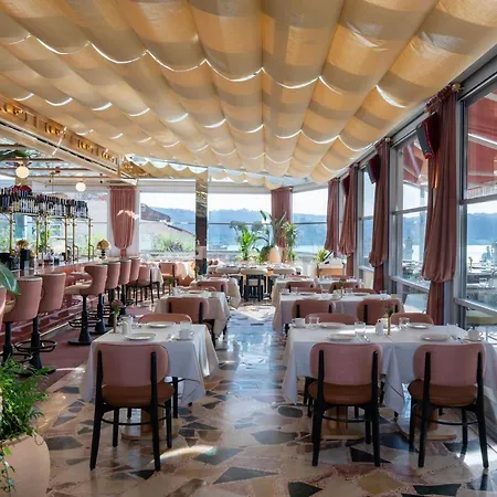 Hotel Crowne Plaza - Ortakoy Bosphorus By Ihg Istanbul