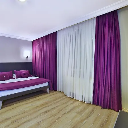 The Hera Premium 4*