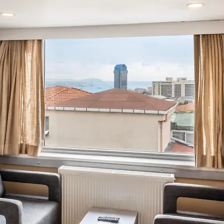 Gallery & Nisantasi Hotel 3*