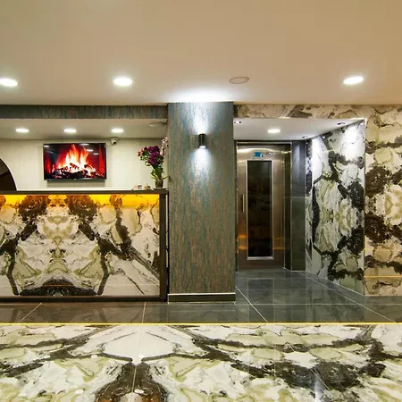 Hotel Vali 3*