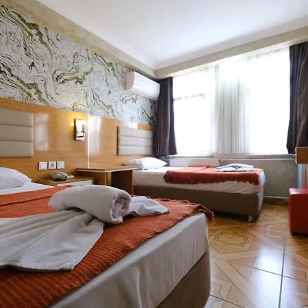 Hotelozbek 3*