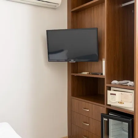 Black Tulip Hotel 4*