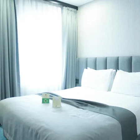 Dosso Dossi Old City 4*