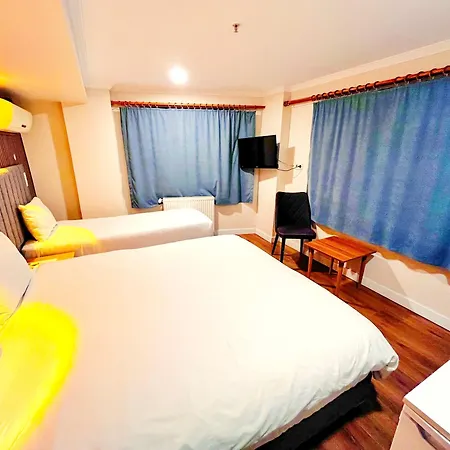 Naila Hotel 2*