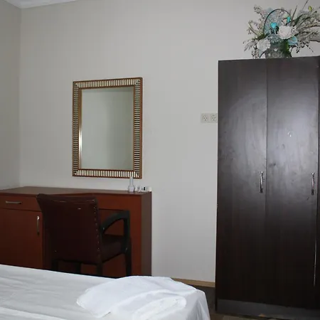 Herton Apart 3*