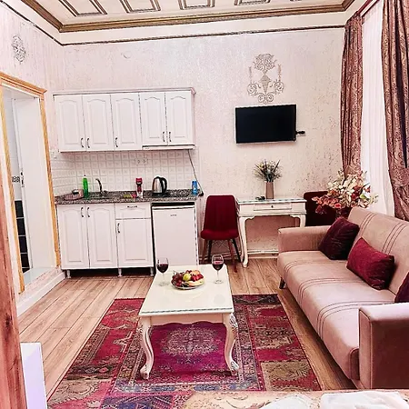 Alhambra Aparthotel