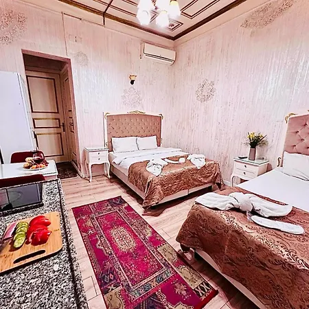 Alhambra 3*