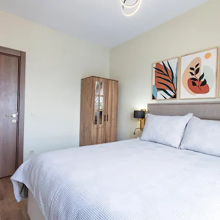 Apartment 212 Outlet Karsisinda Lux N7 *