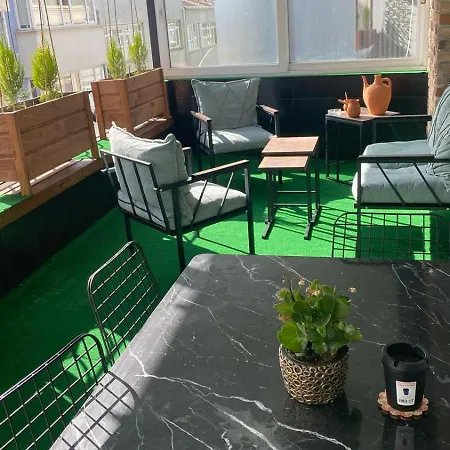 Sisli Osmanbey Taksim Large Terrace, Quietness And Space Apartment Istanbul
