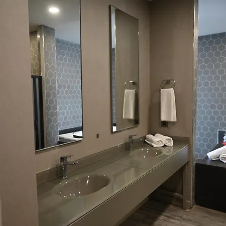 Aparthotel Agora 2*