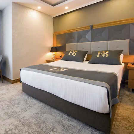 Four Seven Hotel 4*
