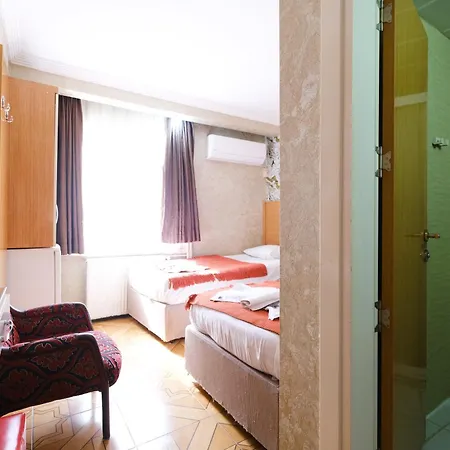 Hotelozbek 3* Istanboel
