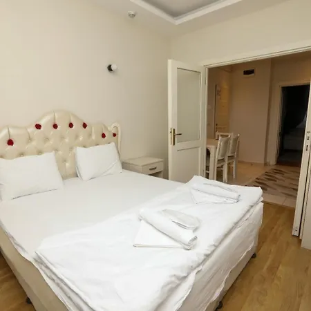 Magnolia Hause With Terrace 200 Meters From Taksim *