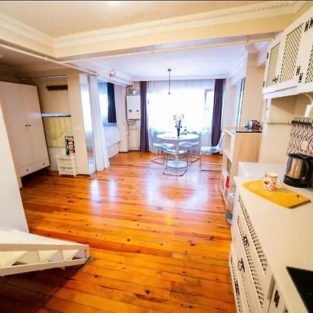 Taksim Funhouse Apartment Istanbul
