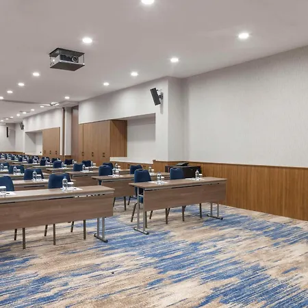 Hotel Hampton By Hilton Airport, Arnavutkoy