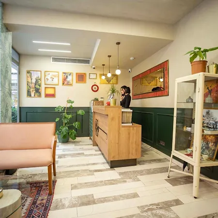 21 Hotell