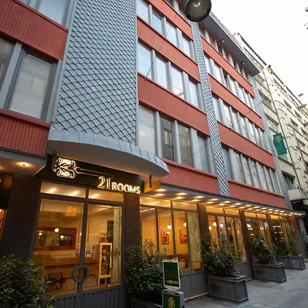 Hotel 21 *