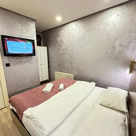 Alyon Hotell