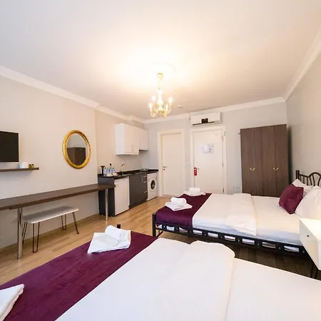 The Luxury Frame Suites Hotel *