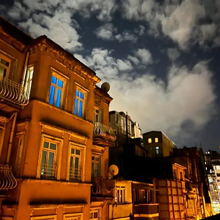 Historical Dublex In Center Of Taksim *