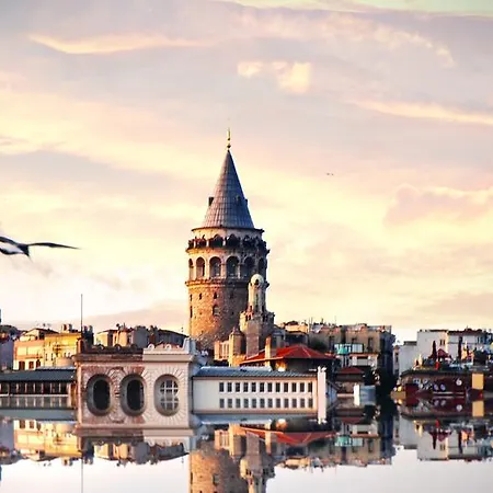 Monarch 3* Istanbul