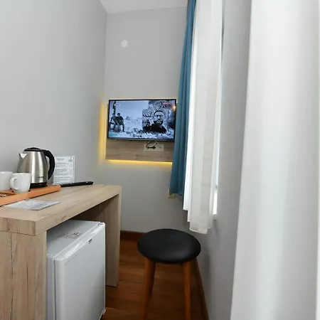 Hotel Andi 2*